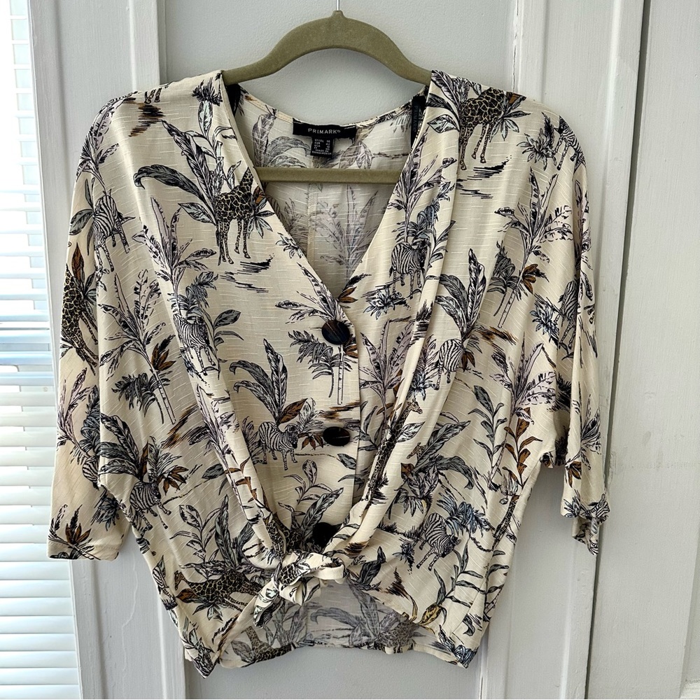 Primark Cropped Tie Front Safari Print Button Up Causal Shirt Size 10